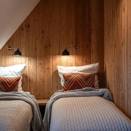 Furmanski - Bezplatnie Sauna Dla Kazdego Domku, Prywatne Jacuzzi W Dwoch Domkach Chalet