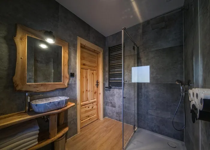 Furmanski - Bezplatnie Sauna Dla Kazdego Domku, Prywatne Jacuzzi W Dwoch Domkach בקתה