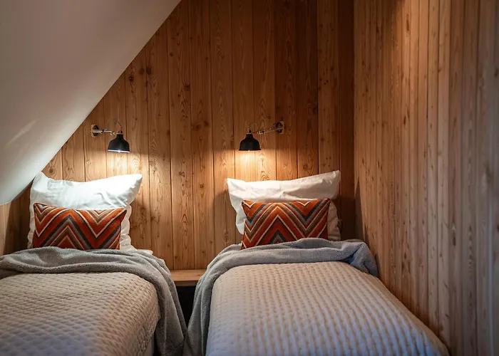 Furmanski - Bezplatnie Sauna Dla Kazdego Domku, Prywatne Jacuzzi W Dwoch Domkach בקתה